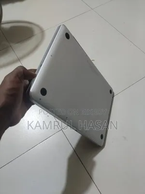 ল্যাপটপ অ্যাপল ম্যাকবুক ২০১২ ৮ জিবি ইন্টেল কোর আই৫ এইচডিডি+এসএসডি ৫১২ জিবি