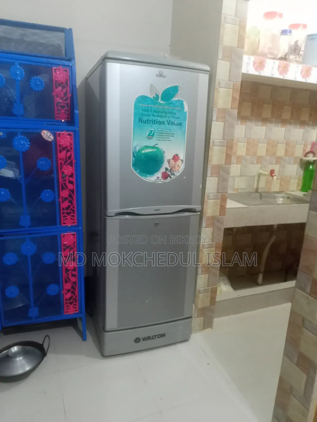 এই ফ্রিজ টি বিক্রি করব।