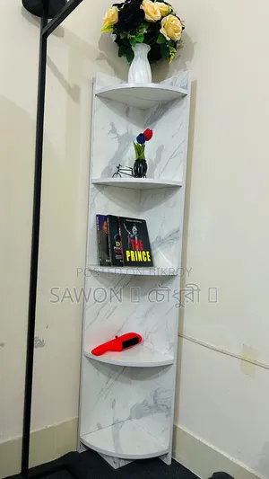 Studio Set for Sale – Complete with Mirror, Stand, Sitting Box and Carpet