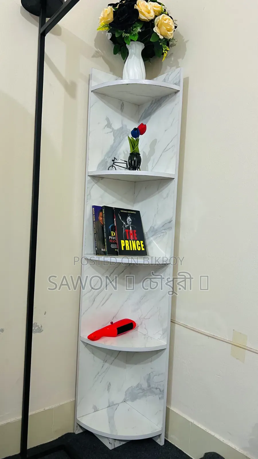 Studio Set for Sale – Complete with Mirror, Stand, Sitting Box and Carpet