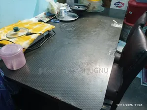৬ চেয়ারে টেবিল বিক্রি হবে। শুধু টেবিল।