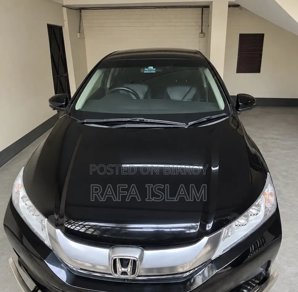 Honda Grace 2015 Black