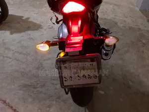 সুজুকি জিক্সার ২০১৮ কালো
