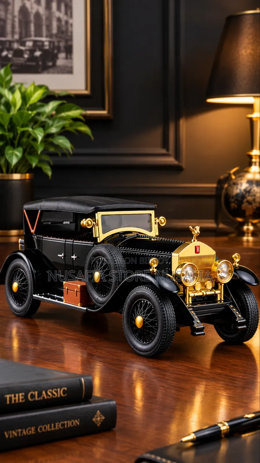 Rolls-Royce 1:32 Scale Model Car Showpiece | 3 Elegant Colors