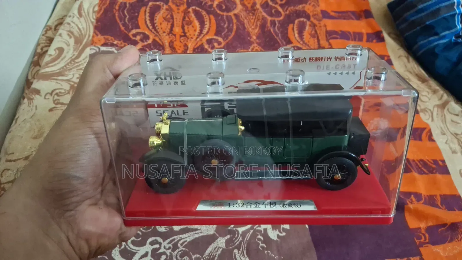 Rolls-Royce 1:32 Scale Model Car Showpiece | 3 Elegant Colors