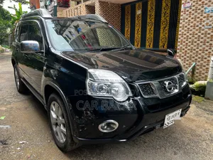 Nissan X-Trail 2.0 Petrol XE 2011 Black