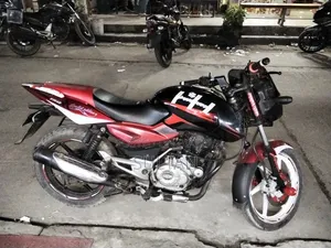 বাজাজ পালসার ১৫০ ২০১৪ কালো