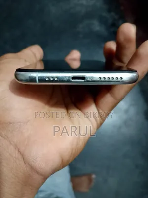 অ্যাপল আইফোন এক্সএস ২৫৬ জিবি হোয়াইট
