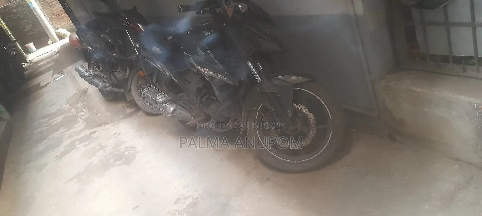 হোন্ডা এক্স-ব্লেড ১৬০ ২০২১ কালো