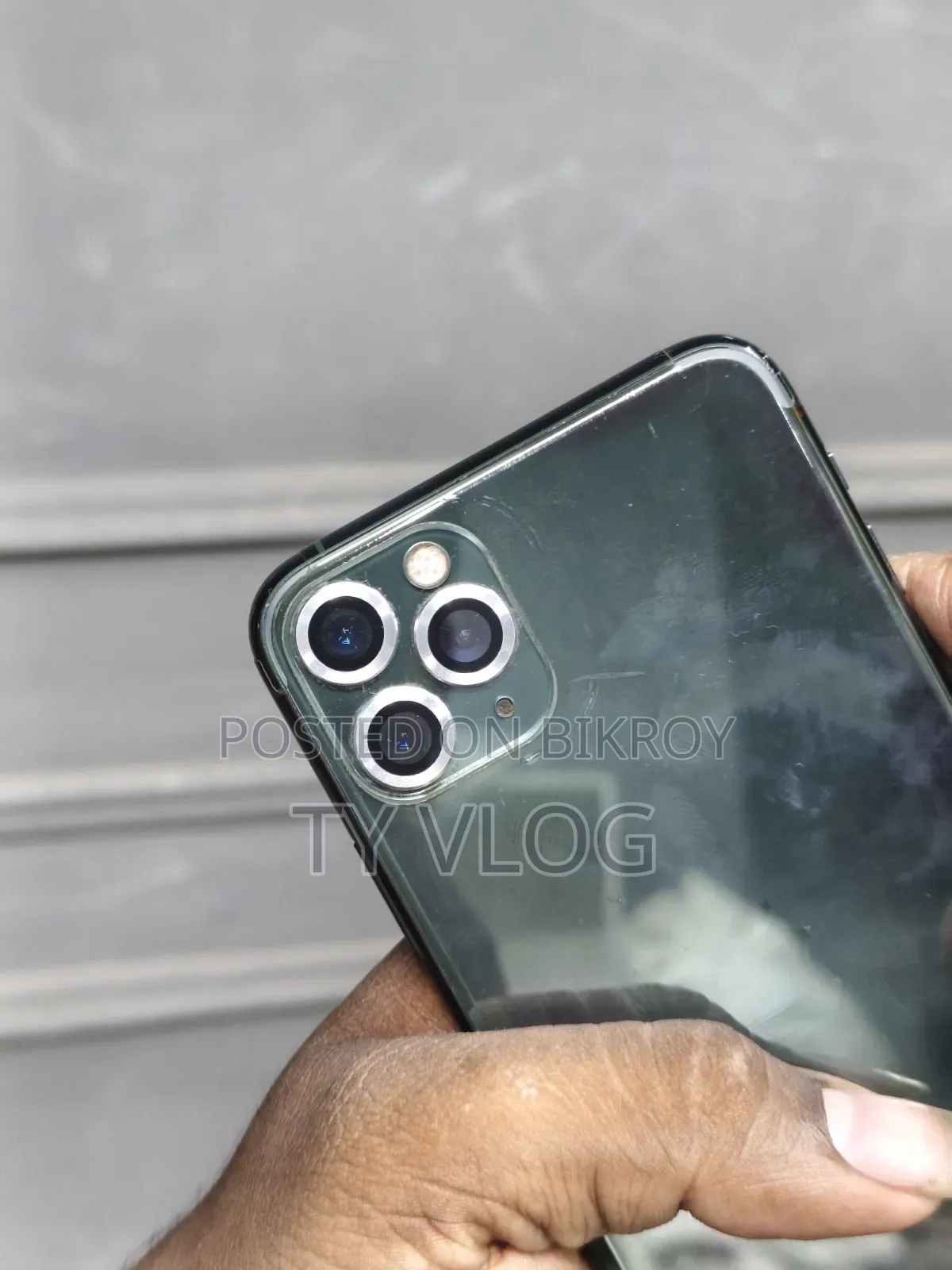 Apple iPhone 11 Pro Max 64 GB Green