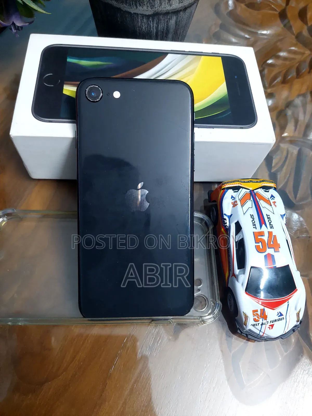 অ্যাপল আইফোন এসই (২০২০) ৬৪ জিবি ব্ল্যাক