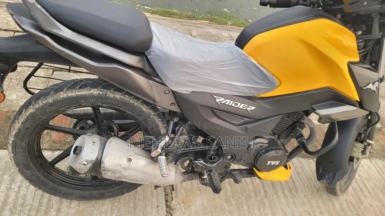 TVS Raider 125 2023 Yellow