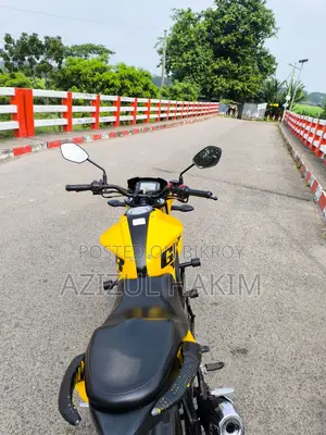 Suzuki Gixxer 2023 Yellow