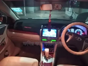 টয়োটা প্রমিও ২০১৫ পার্ল