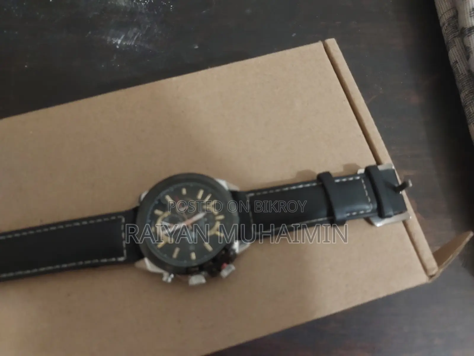 Original Casio Edifice Chronograph Watch – Premium Black & Gold Design