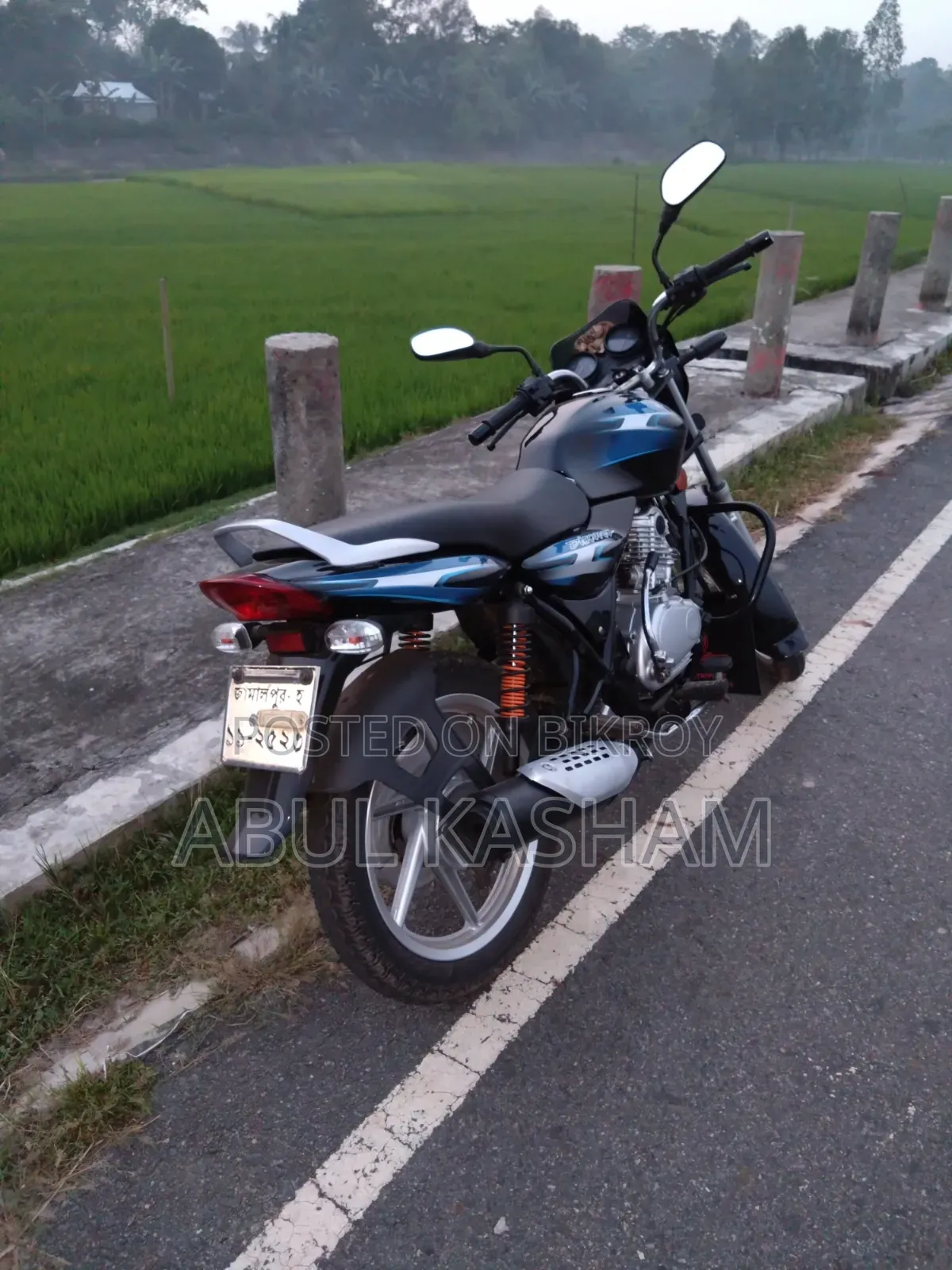 New Bajaj Discover 125 2006 Black