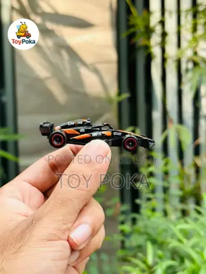 হট হুইলস ডাই-কাস্ট টয় কার