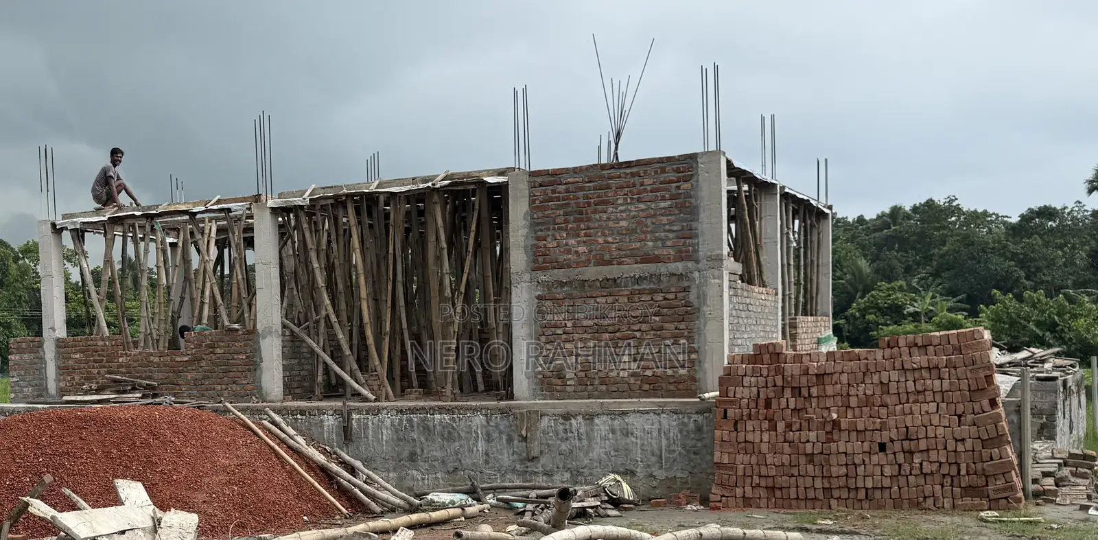 4-bedroom House in Houses, Chauddagram for sale