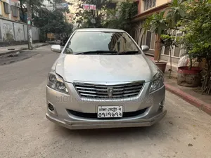 টয়োটা প্রিমিও ১.৮ ফ্রন্ট-হুইল ড্রাইভ ২০১০ রৌপ্য