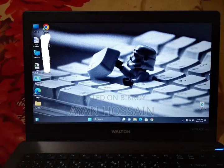 ল্যাপটপ ৪জিবি ইন্টেল এসএসডি ২৫৬জিবি