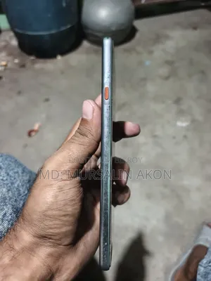 টেকনো ক্যামন ৪০ ২৫৬ জিবি কালো