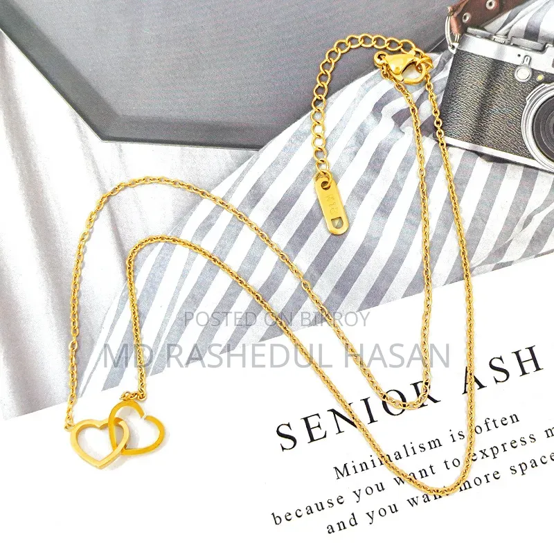 Love Patent Chain — Stylish Design with a Touch of Love!