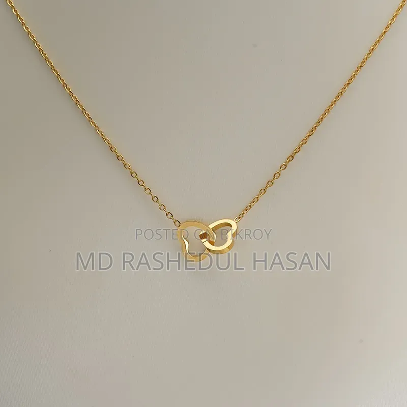 Love Patent Chain — Stylish Design with a Touch of Love!