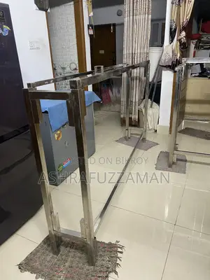 কাপড় এর দোকান এর জন্য ডিসপ্লে স্ট্যান্ড বিক্রি হবে