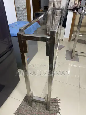 কাপড় এর দোকান এর জন্য ডিসপ্লে স্ট্যান্ড বিক্রি হবে