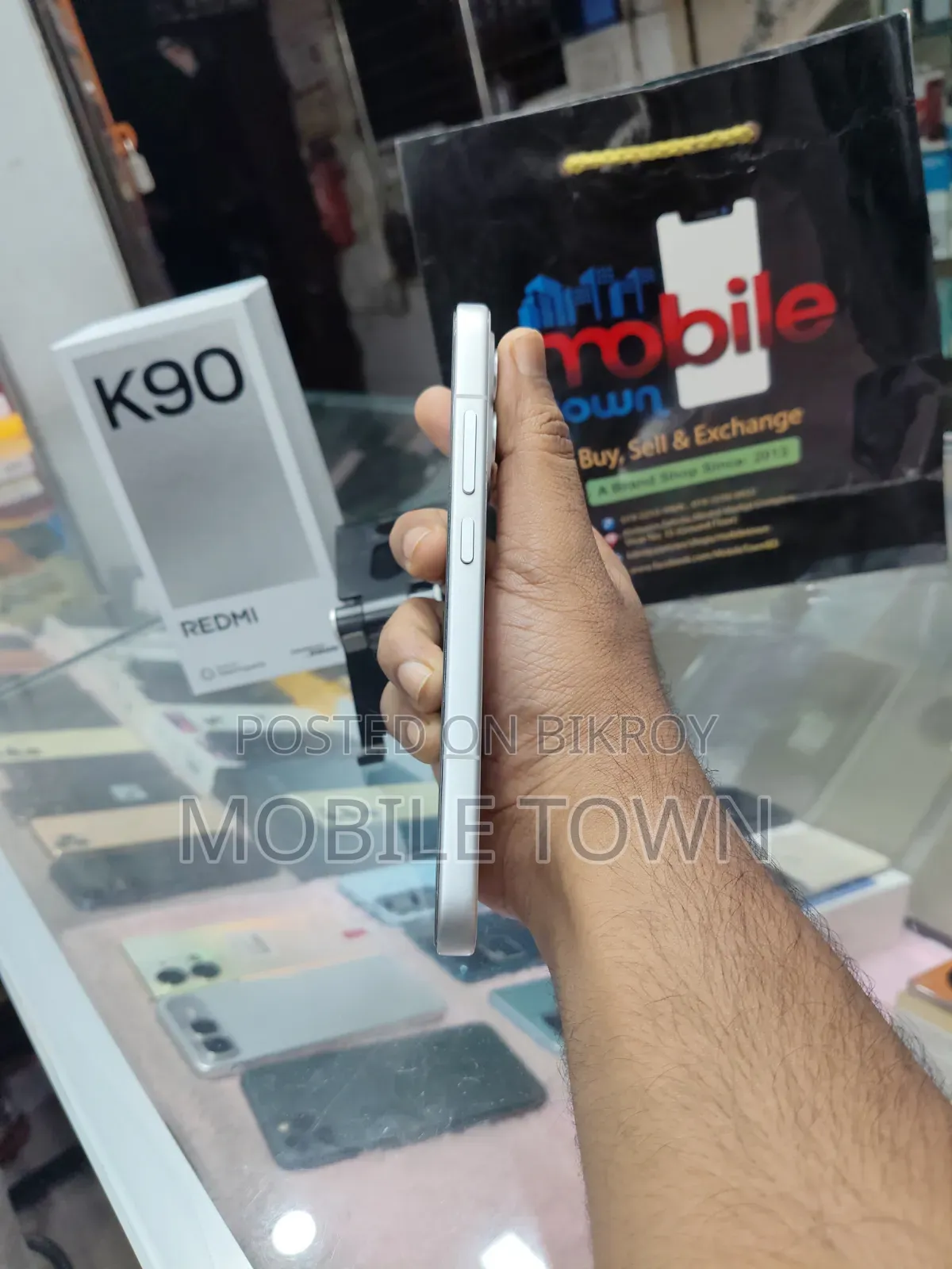 Xiaomi Redmi K90 ২৫৬ জিবি সাদা