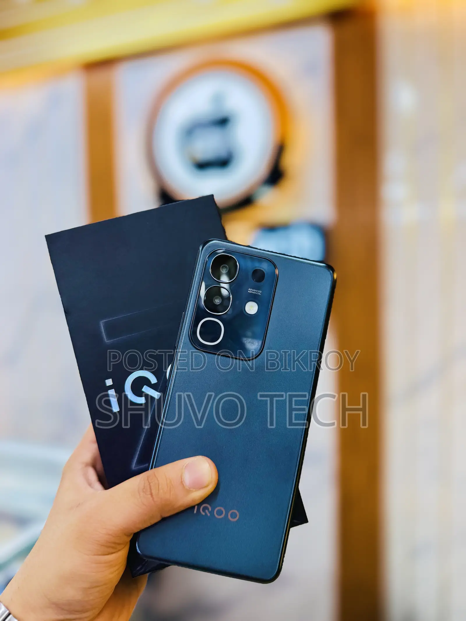 iQOO Z10x 128 GB Blue