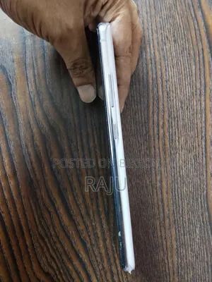 স্যামসাং গ্যালাক্সি এ৫১ ৫জি ১২৮ জিবি সাদা