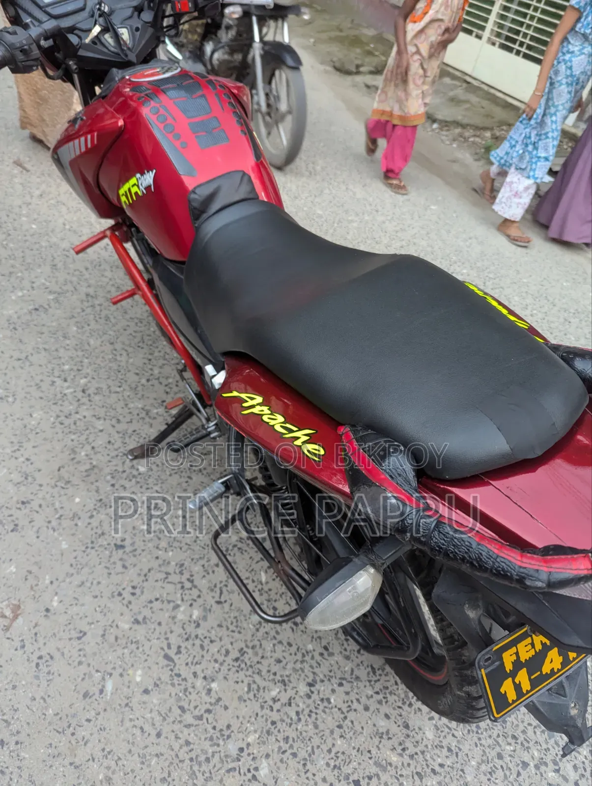 টিভিএস আপাচি আরটিআর ১৬০ টুভি ২০১৬ লাল