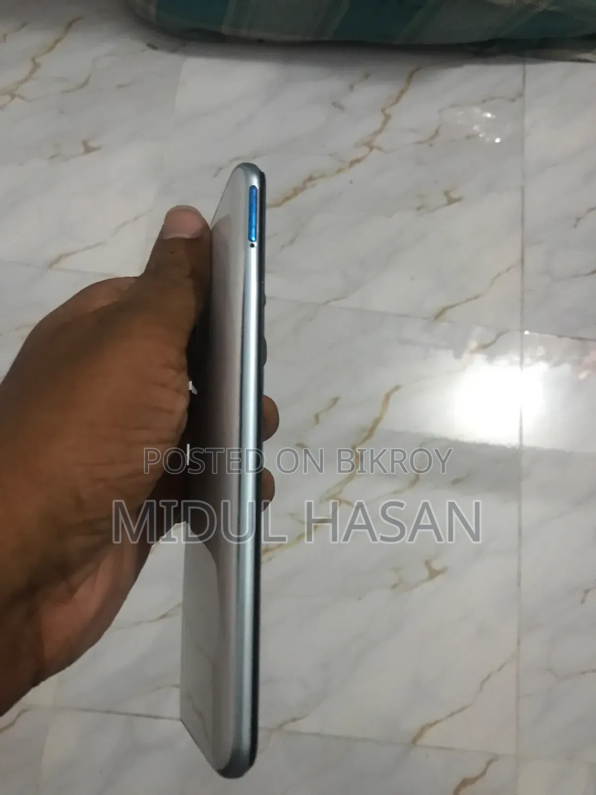 Samsung Galaxy A50 64 GB White