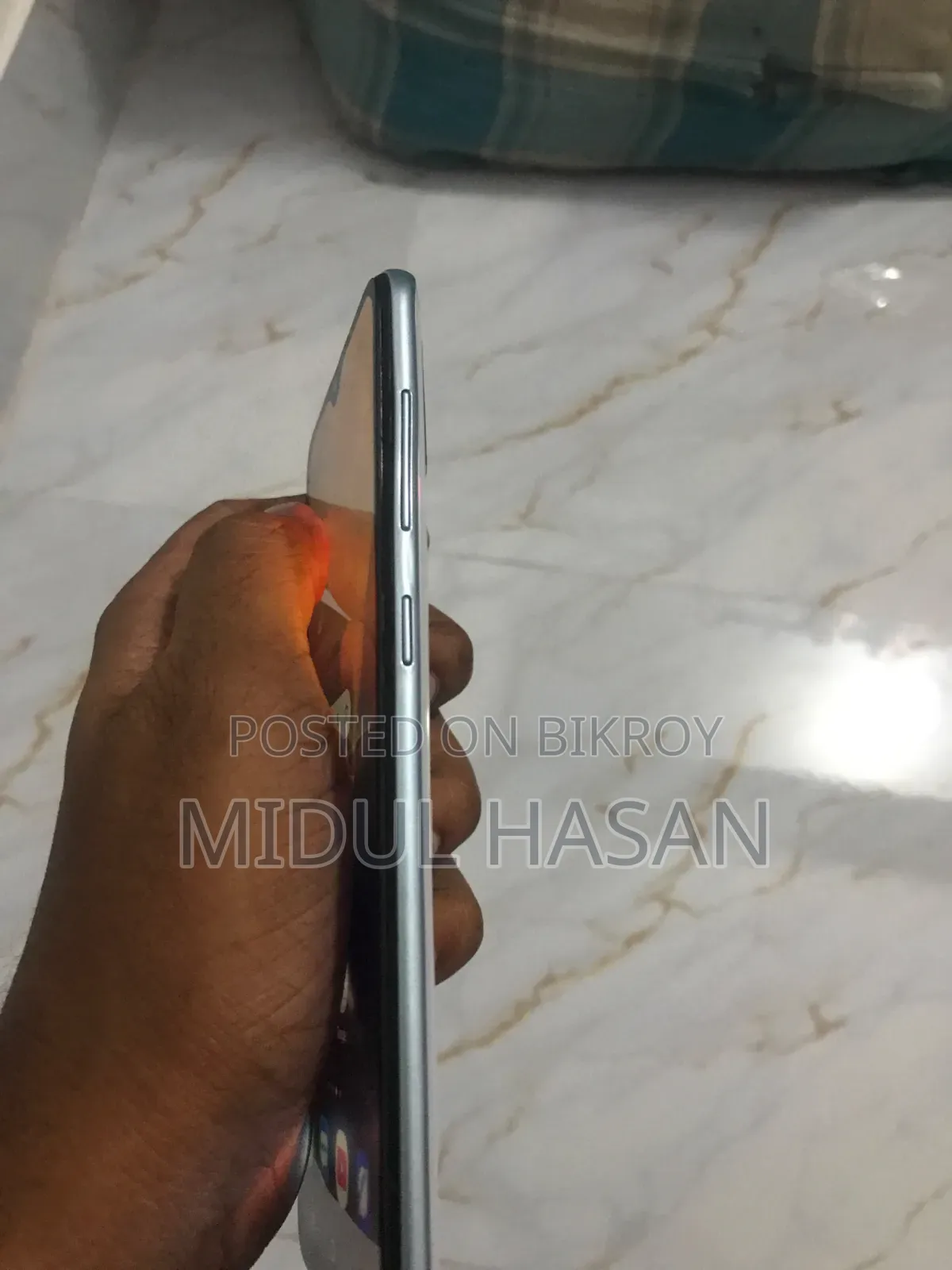 Samsung Galaxy A50 64 GB White