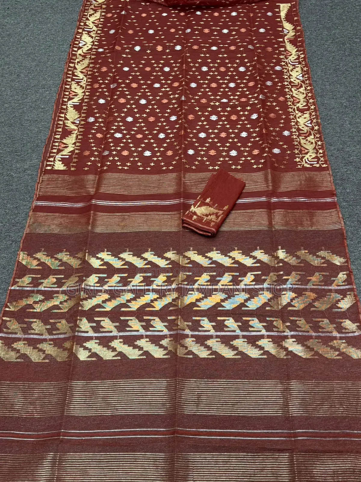 Handloom Dhakai Jamdani Saree