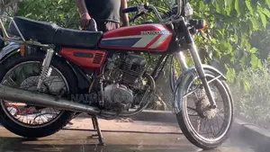 Honda 1997 Red