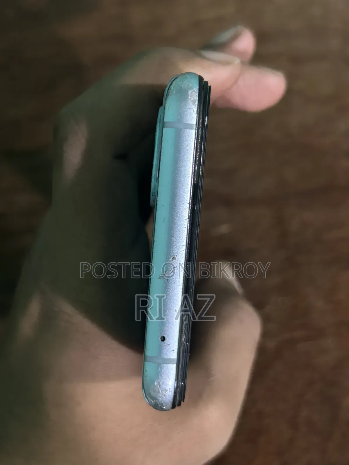 ওয়ানপ্লাস ৯আর ১২৮ জিবি ব্লু