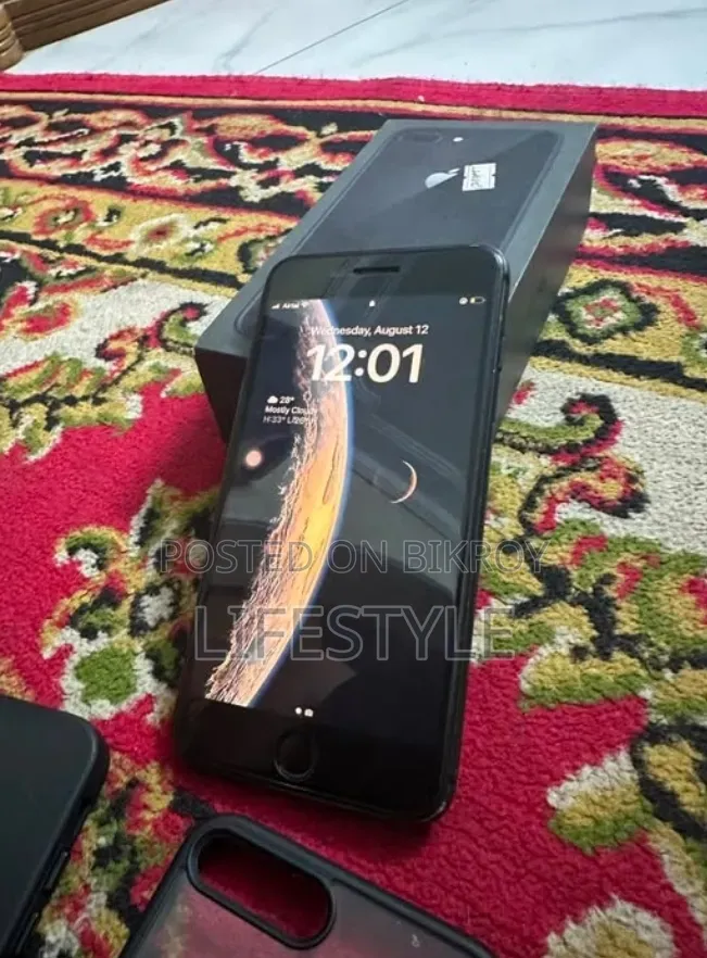 অ্যাপল আইফোন ৮ প্লাস ২৫৬ জিবি কালো
