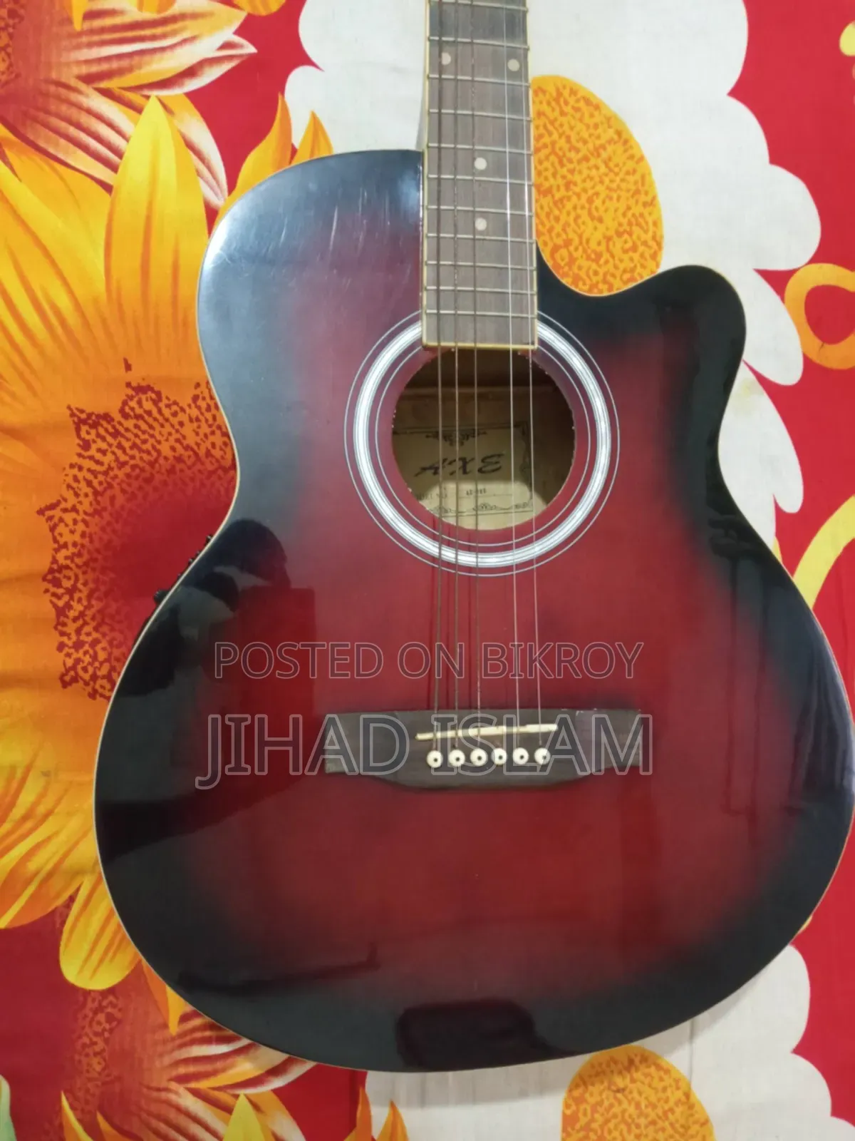 কাটঅ্যাওয়ে অ্যাকুস্টিক গিটার
