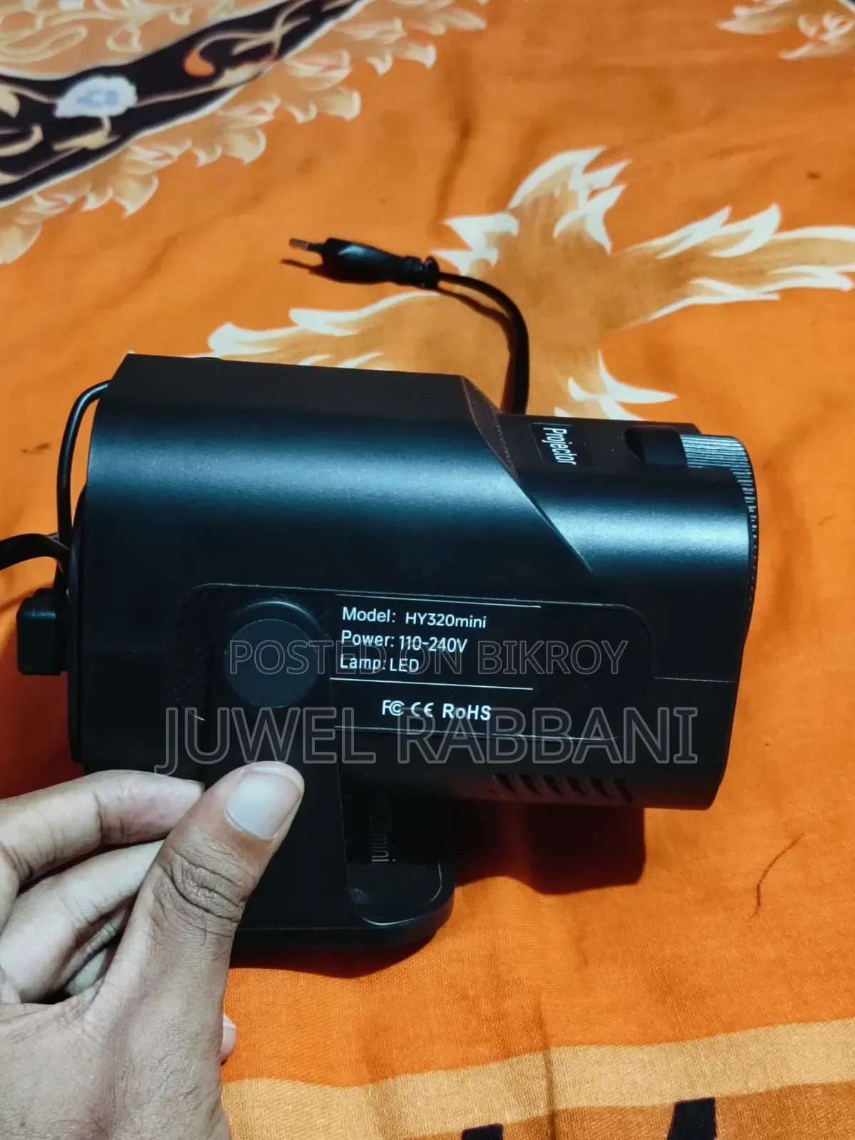 HY 320 MINI Projector