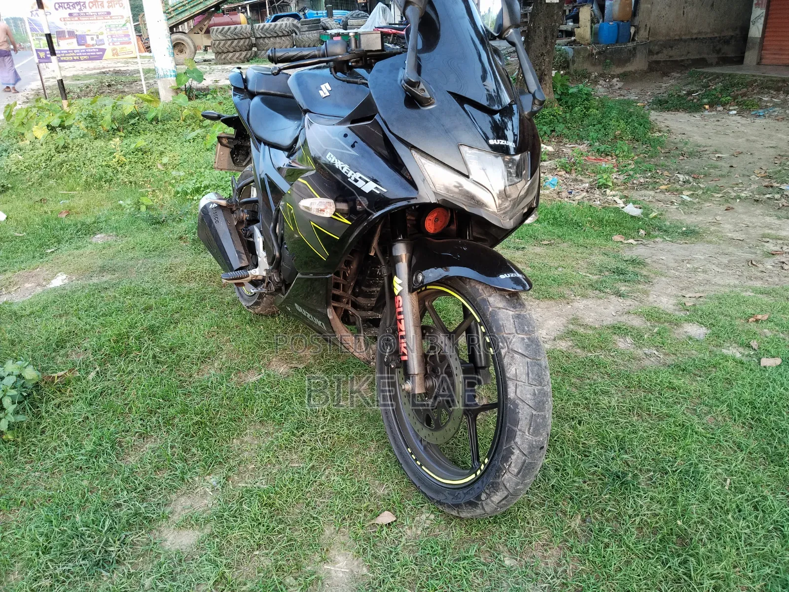 সুজুকি জিক্সার এসএফ ২০২২ কালো
