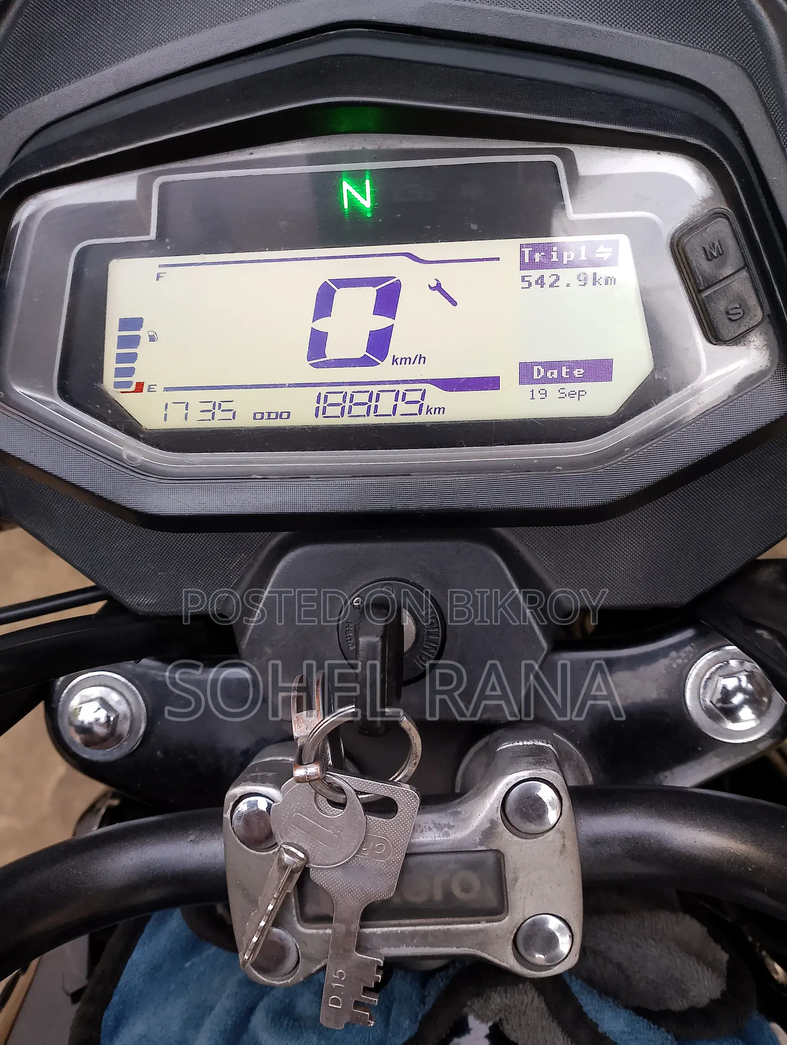 হিরো ইগনিটর ২০২৫ কালো
