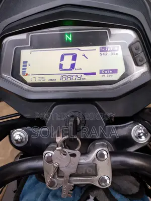 হিরো ইগনিটর ২০২৫ কালো