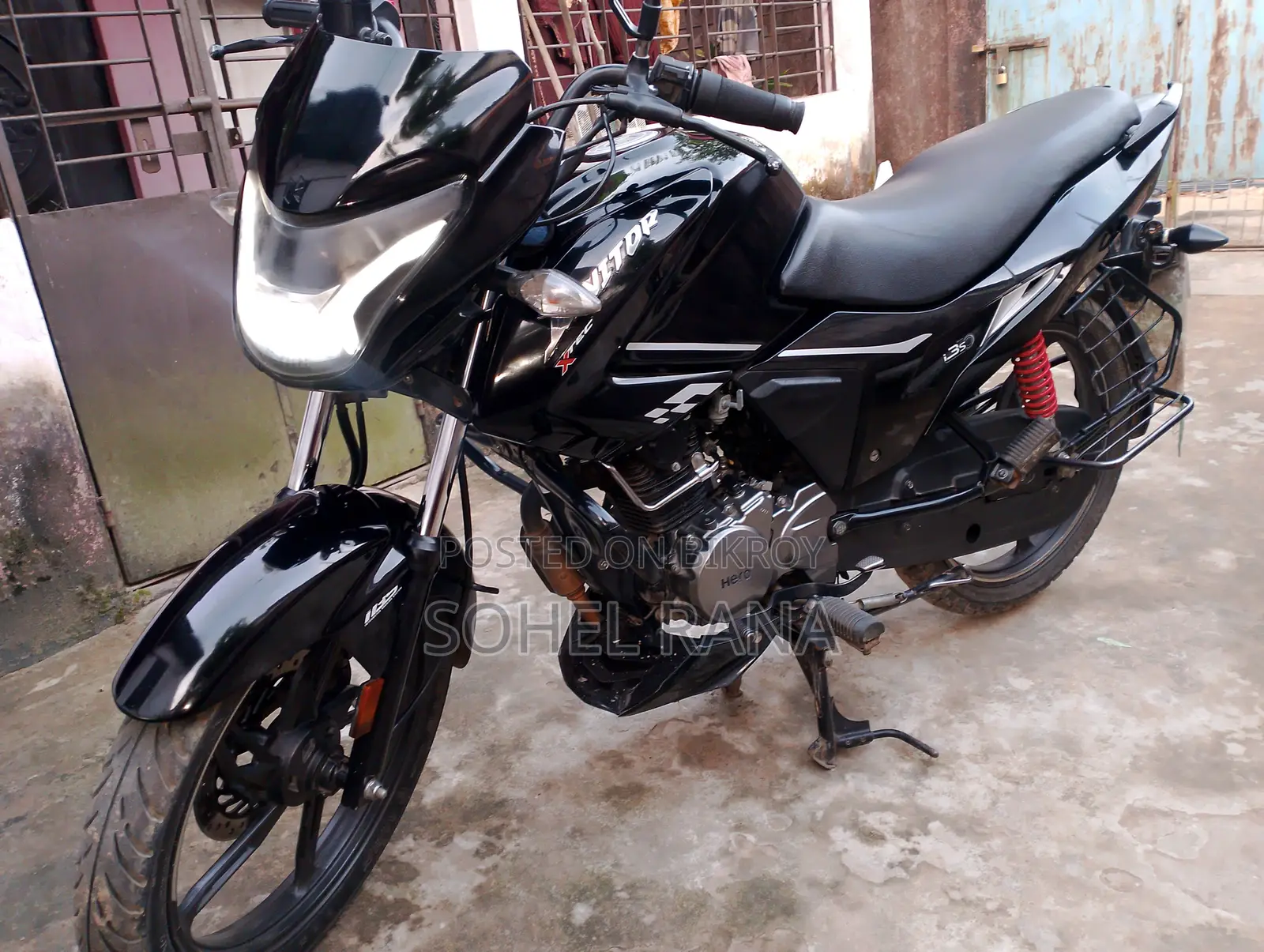 হিরো ইগনিটর ২০২৫ কালো