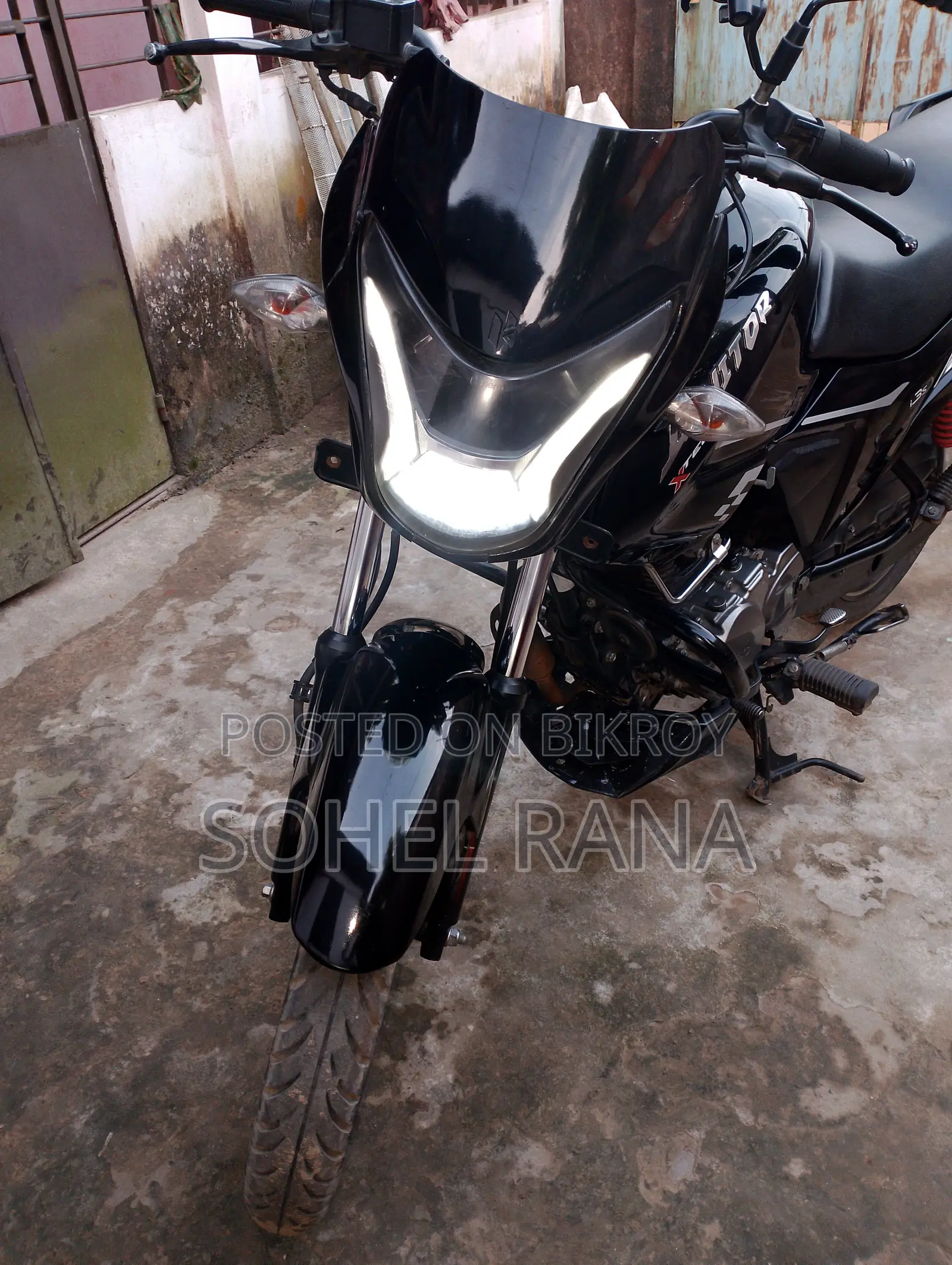হিরো ইগনিটর ২০২৫ কালো