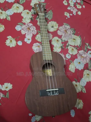 ইউকুলেলে বিক্রয় হবে