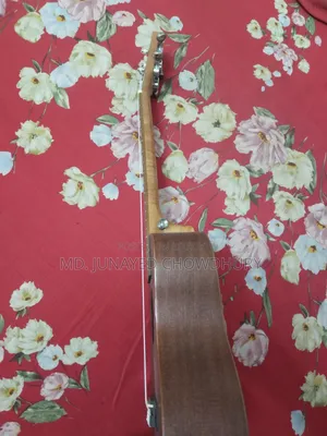 ইউকুলেলে বিক্রয় হবে
