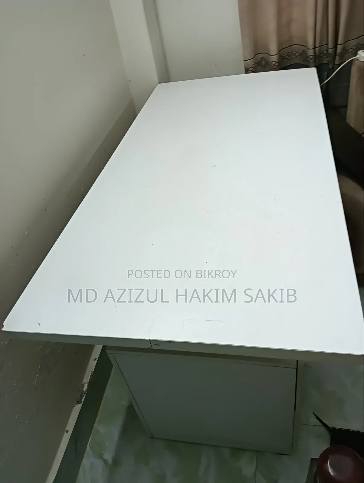 ডেস্কটপ ডিটাচেবল টেবিল