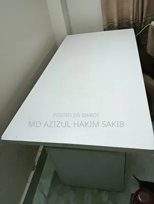 ডেস্কটপ ডিটাচেবল টেবিল